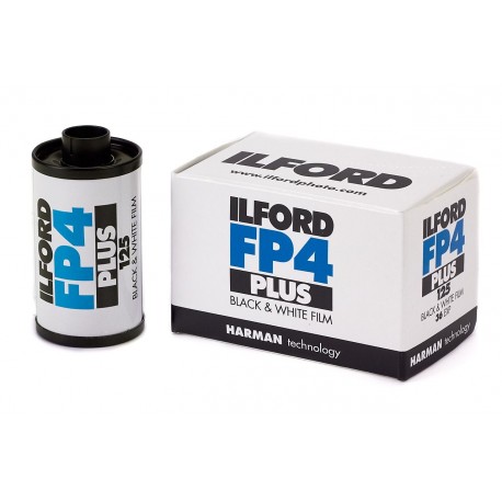 Ilford FP4 135mm 125 ASA 36 pose